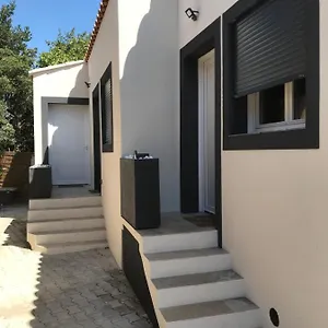 Pensión House, Fos-sur-Mer